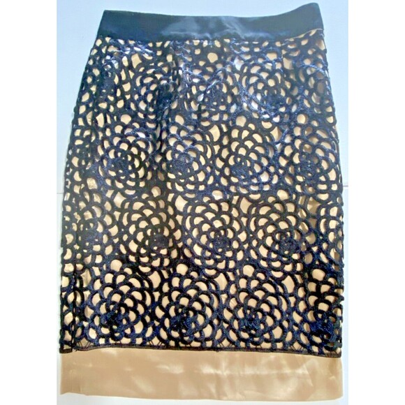 BYSI Dresses & Skirts - BYSI Women's Skirt Pencil Floral Lace Black Gold Shiny Back Slit Zip size M